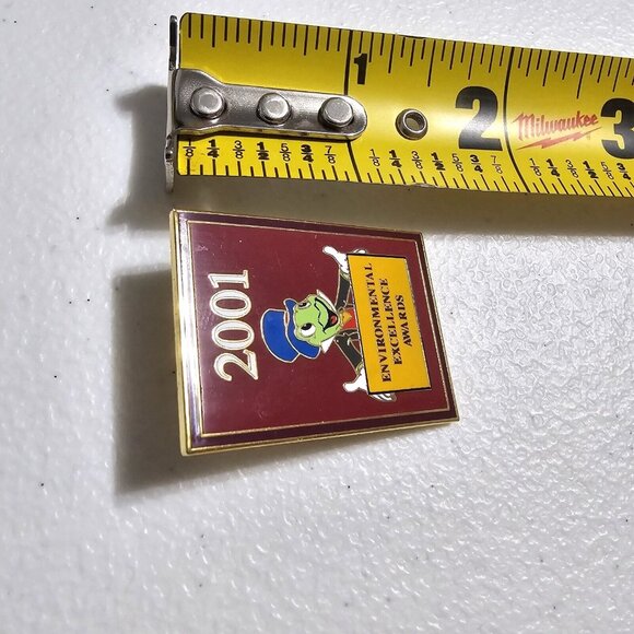 Disney Jiminy Cricket Cast Member Environmental Excellence Award Pin Brooch - Picture 8 of 10